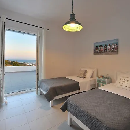 Sunset Villa *